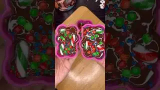 Mini teddy Christmas dubai chocolate 🍫✨#christmas #christmasdesserts #dubaichocolate #asmr #shorts