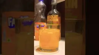 Absolut Mandarin x Fanta = Pure Vibes #youtubeshorts #vodka #drink #youtube #shorts