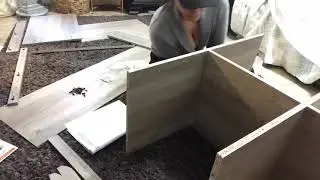 Assembling 5 cube organizer