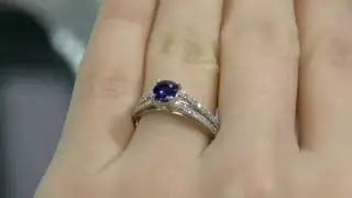 0.88ct Round Cut Sapphire and Diamond Halo Ring GR016