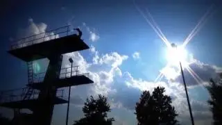 HANDSTAND 1 1/2 BACKFLIP FROM 10 METERS