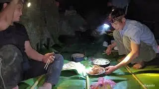 #realistic survival skills-spending the night in a cave in the middle of the wild forest''