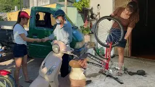 Girl's Repair Skills: She fixed her broken bicycle and sold her motorbike.
