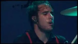 Paramore - Let the Flames Begin (Live From London) (HD)