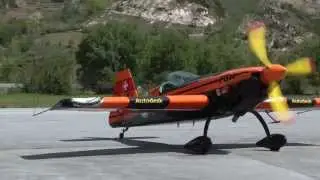 Votec 351 -- Aerobatic flight performance / Susanne Vogelsang / Raron Airfield