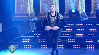 Erg&uuml;n Demir se disfraz&oacute; de pr&iacute;ncipe para bailar y el jurado lo destroz&oacute;