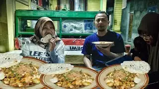 Nostalgia ke warung langganan mbah kung tahu lontong mak ten