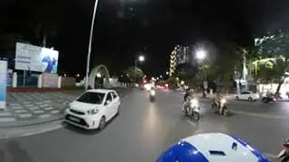 Driving at the city center of Hai Phong, Vietnam (Gear 360)