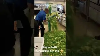 Guy EXPOSED by TSA Worker 😳 #viral #airport #crazy #tsa #travel #vacation