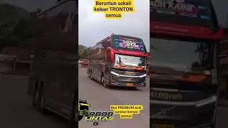 Bus PREMIUM TRONTON beruntun keluar Terminal bus