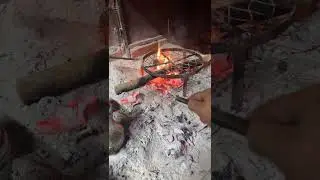 ضحك