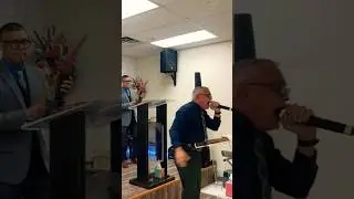Pastor Eric Leon🔥 #CultoEspecial #Alabanza #LevantoMisManos #Adoracion #Adorando @ericlion5085