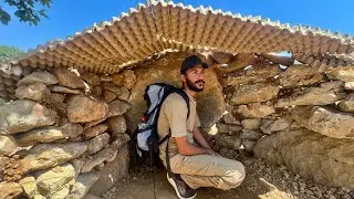Building Stone Shelter in hot mountain