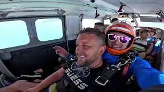 Sky dive at Rottness Island 2023