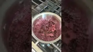 10-минутный сироп из ежевики (так просто!)
