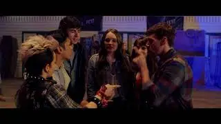 HELL FEST - Red Band Trailer - HD (Amy Forsyth, Reign Edwards, Bex Taylor-Klaus)