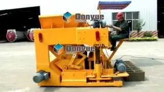big moving mobile cement  concrete  hollow egg laying block making machine qtm6-25 from dongyue