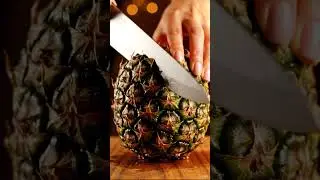 ASMR PINEAPPLE CUTTING