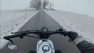 no grip on the snow with the Brixton Felsberg 125 XC