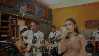 SETANGKAI ANGGREK BULAN - Broery Marantika & Emilia Contessa ( THE LEGEND COVER)