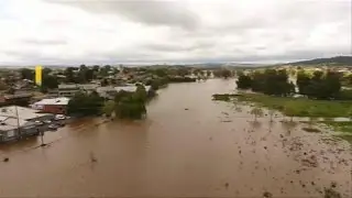 Video: Overstromingen drijven Australi&euml; tot wanhoo - RTL NIEUWS