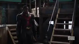 J'onn and M'ggan catching up (new suit)