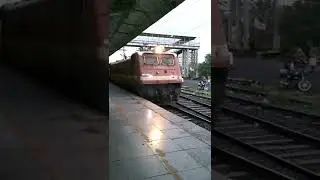 WAP-4E Locomotive Arriving At Kelve Road | Onboard 09160 Valsad - Bandra Express Special