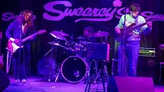 Ryan Allen Balkonis 🎸& Nicholas Kearns doing an original Tall 🩻 Bones Tune.... Awesome tunes