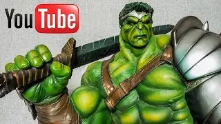 King Hulk Sideshow Premium Format Statue