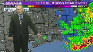 Severe weather threat overnight Tuesday, early Wednesday