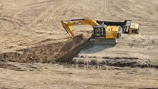 Big JCB Hard Work &ndash; Satisfying Digging Shots