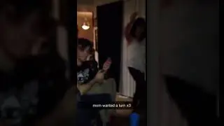 Brett tazes his mom