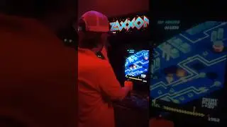 Visiting an Arcade (1980's Style!)