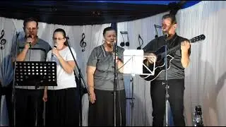 Welch ein Freund ist unser Jesus - Ein Lied von Familie Peters