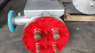 Shell and tube evaporator