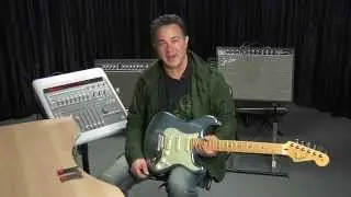 Гитары и оборудование: Fender American Deluxe Strat Plus с карточками-подписями