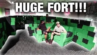 HUGE TRAMPOLINE PARK FORT (CRAZY TRICKS INSIDE!!)