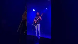 Live acoustic performance of &ldquo;Bombs Fall Down&rdquo;, at BergyBand Band Room in Melbourne on December 3.