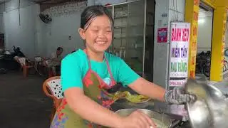 Gặp gỡ Cô Bé 12 tuổi đổ bánh xèo điêu luyện, nói những câu khiến ai cũng xót - Vi Na TV