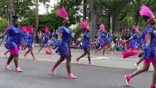 Electronettes in West Seattle Grand Parade 2022