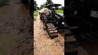 🚜🔥 Modern black Case IH Farmall Series tractor Extreme Farm Power 4K #shorts #farming #tractorpower