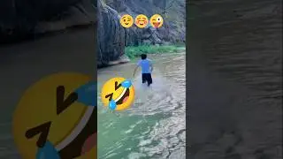 Funniest Video Ever Made 👑😂#FunnyVideo#ComedyShorts #LOL#Funnies#funny#Video #Shorts#viral#Laugh#fyp