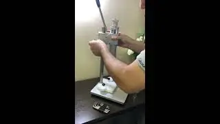 Manual 2 in 1 Crimp Machine for Perfume Bottles (Pump and Collar)