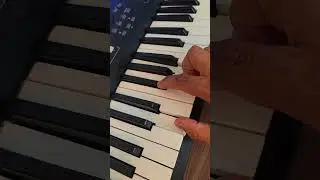 Fa&ccedil;a esse exerc&iacute;cio para melhorar o seu ritmo no teclado agora!!! 🕺 #piano  #tecladista #teclado