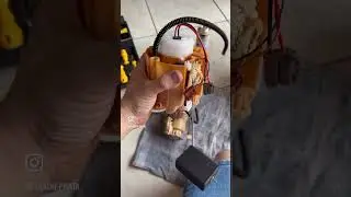 Substituição da bomba de combustível do Ford Fusion 