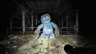 Exploring an Abandoned Park at Night&hellip; Then I Saw THIS Animatronic 😨