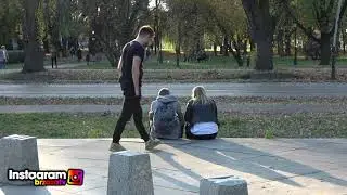 PODNOSZĘ PIENIĄDZE Z MOJĄ PODOBIZNĄ wycięte sceny v4