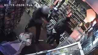 RAW: Armed suspects caught on video during smash-and-grab at liquor store