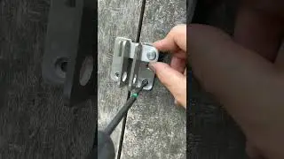 Thickened stainless steel latch buckle