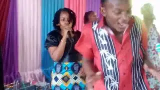Ibada ya sifa pastor epa uinuliwe #song #music #subscribe #like #shorts @PastorEpa @zeetv @zhong 